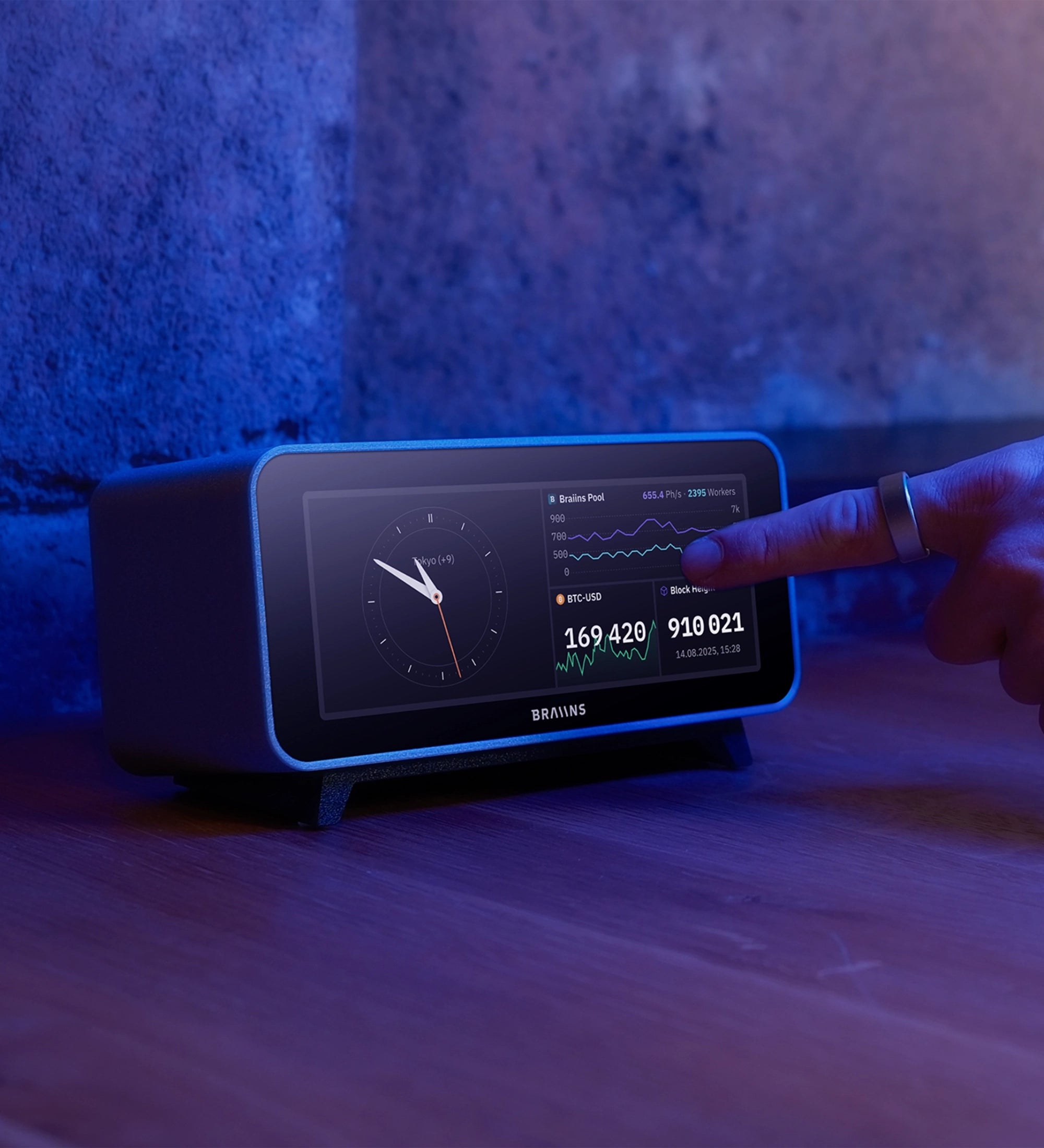 Braiins Deck | Surface the Signal, Silence the Noise – Braiins Store